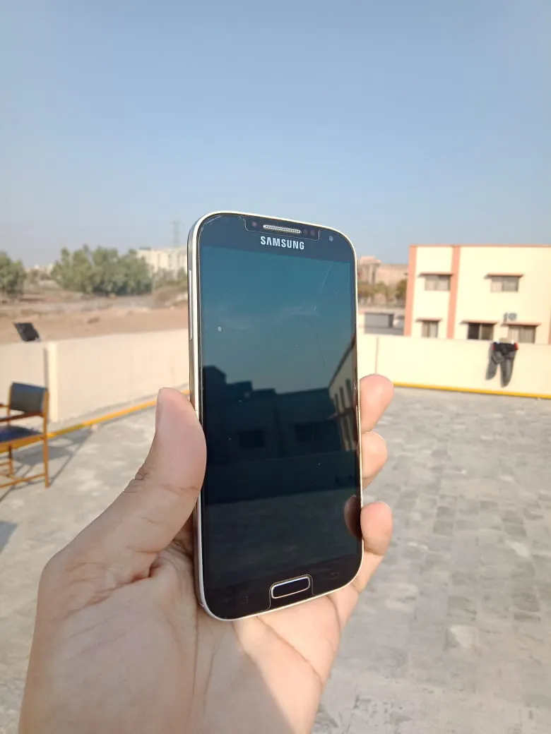 Samsung S4 in Islamabad (NUST) - ad image 3